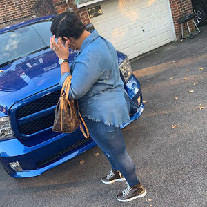 Meet your Posher, Lindsey